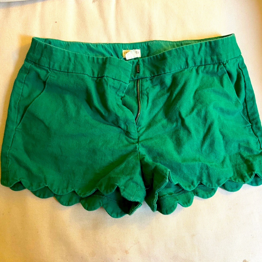 Crewcuts green scalloped edge shorts